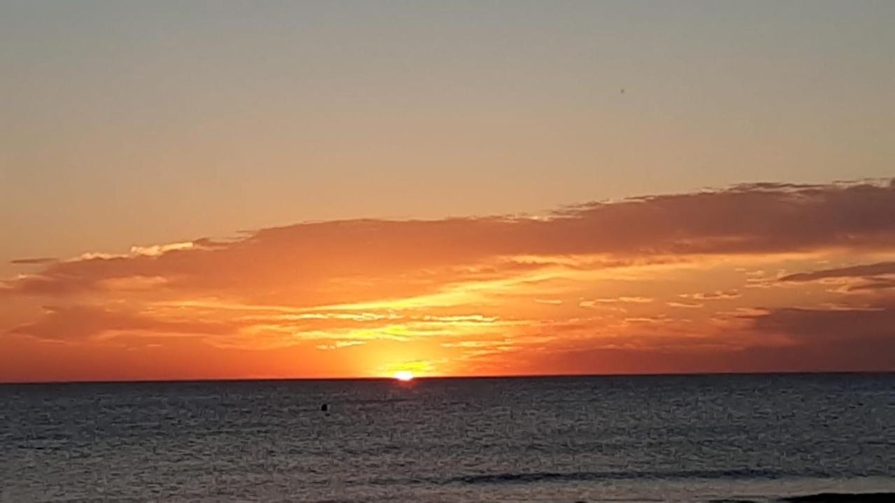 Adosadito Playa Oliva Bagian luar foto